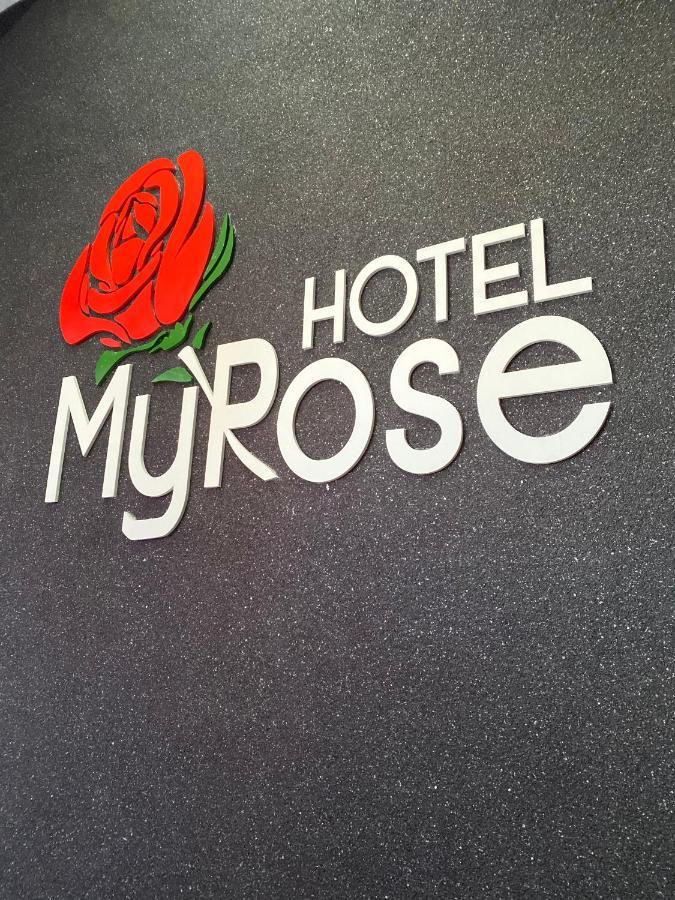 Hotel My Rose บาทูมิ ภายนอก รูปภาพ