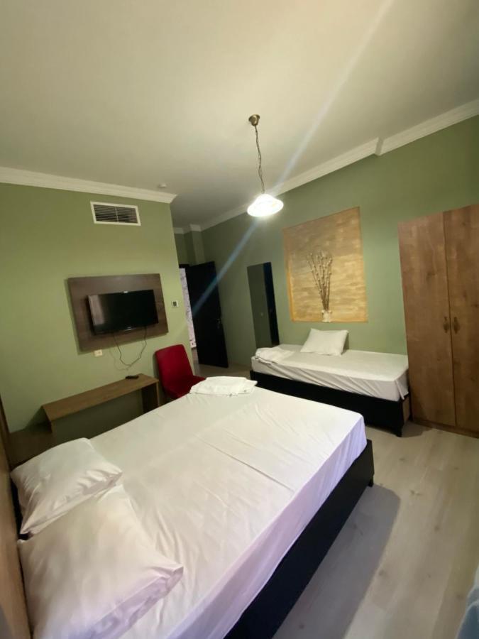 Hotel My Rose บาทูมิ ภายนอก รูปภาพ