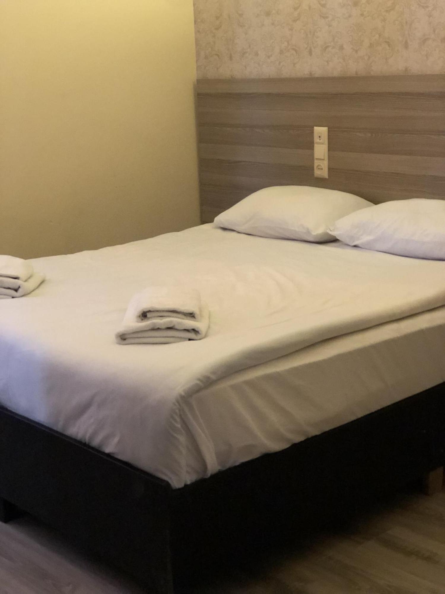 Hotel My Rose บาทูมิ ภายนอก รูปภาพ
